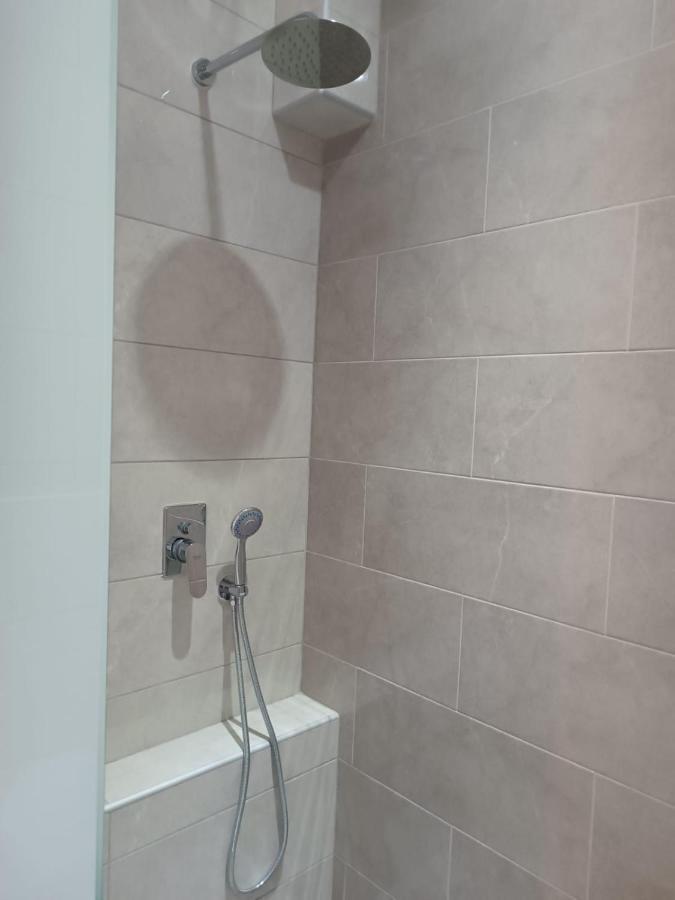 Navarino Luxe Suites With Sea View Peraia  Bagian luar foto